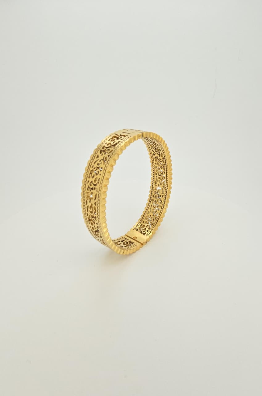 18k gold-plated Bangle