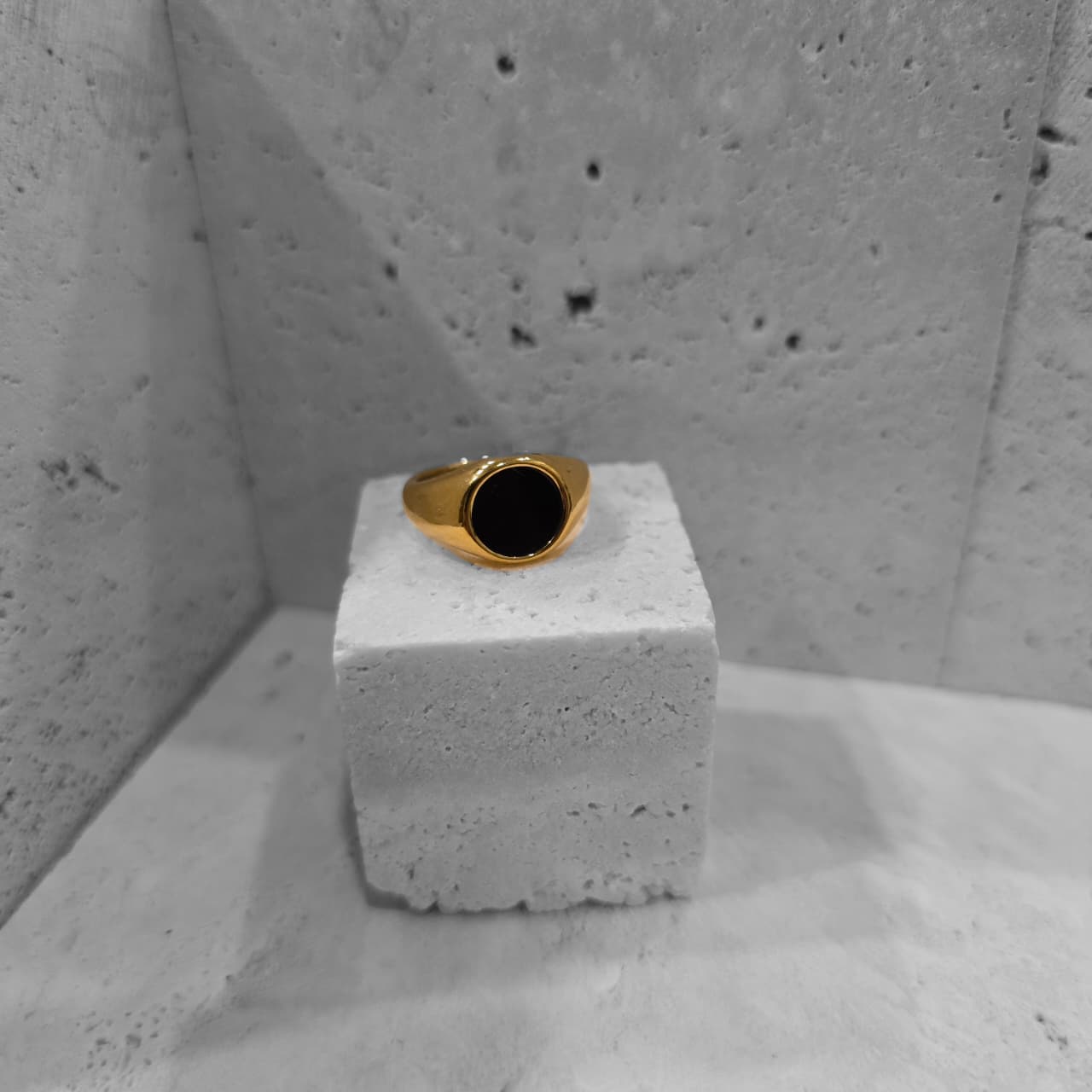 Block stone Rings