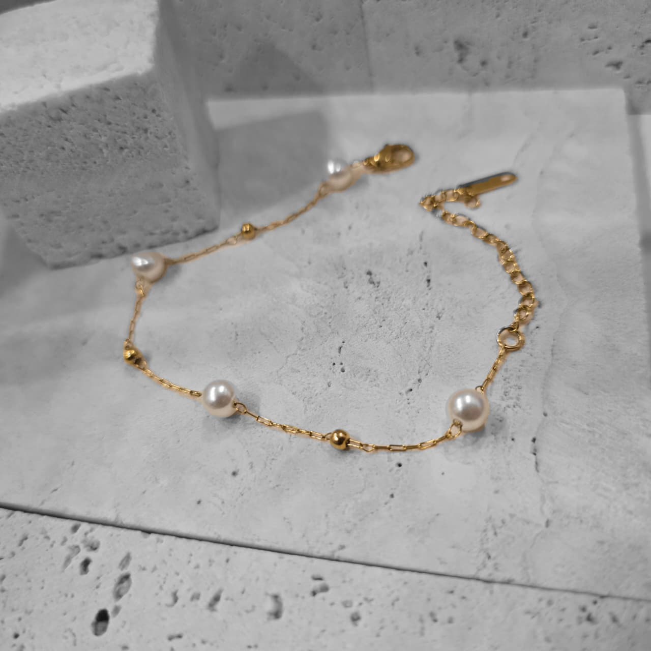 Peals Bracelet