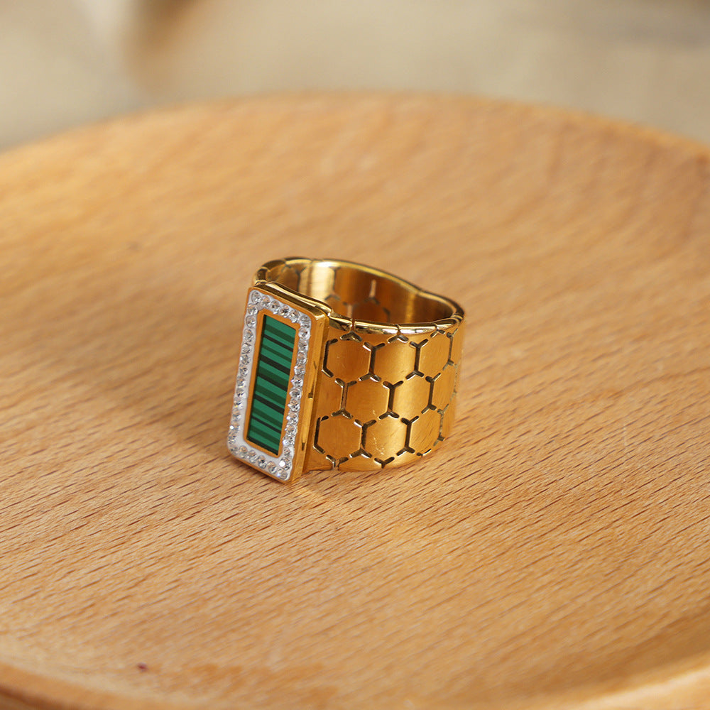 Luxury ring Adjustable size