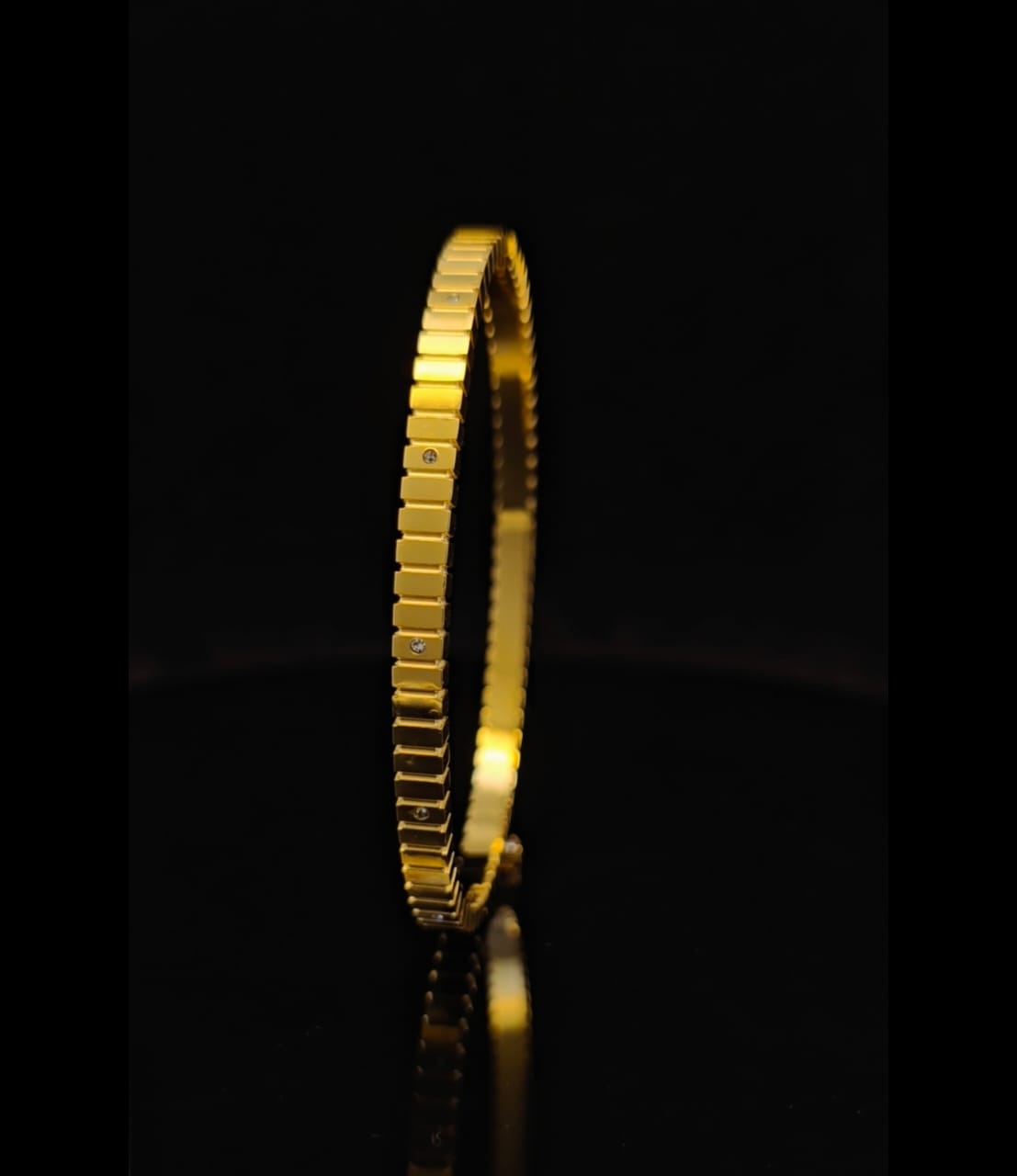 Zircon bangle