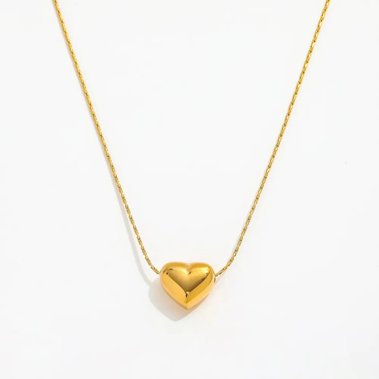 New S heart Necklace