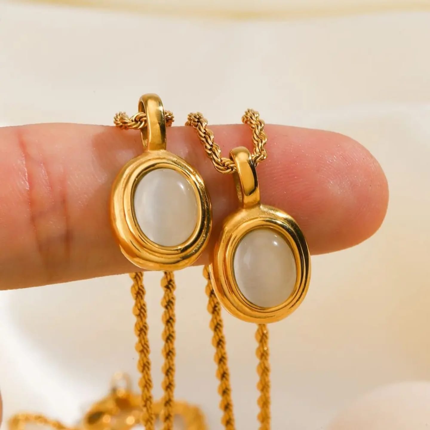 New White Stone Rope Chain Necklace