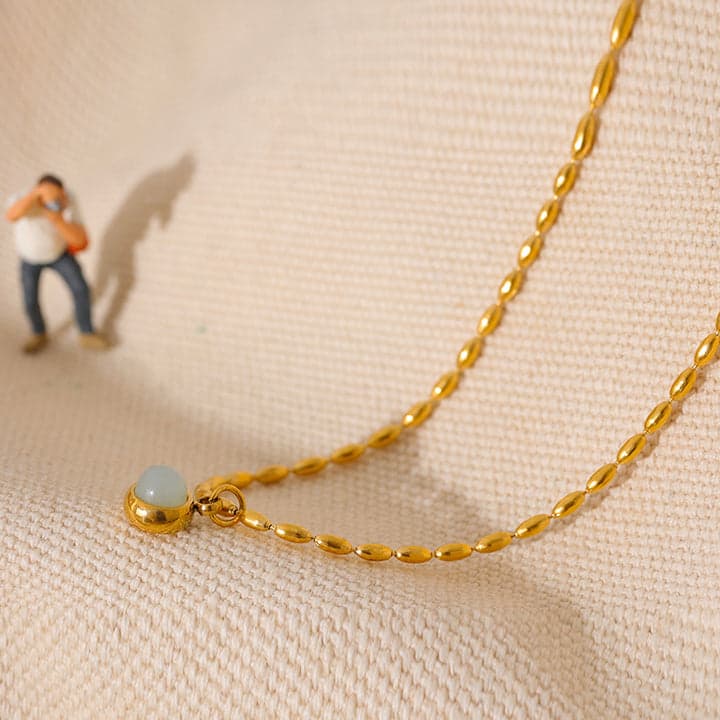 Ava Necklce