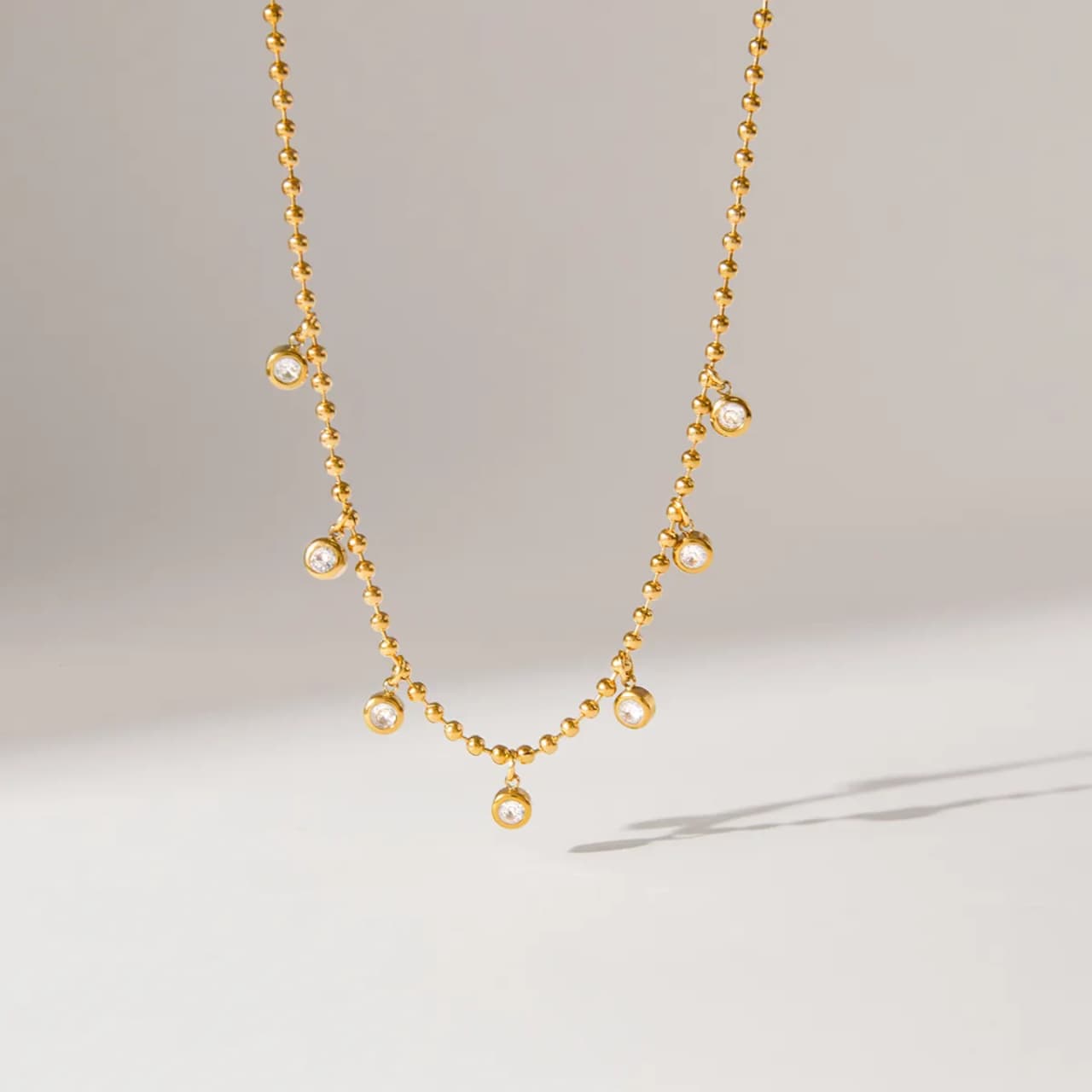 Saveen Zircone Necklace