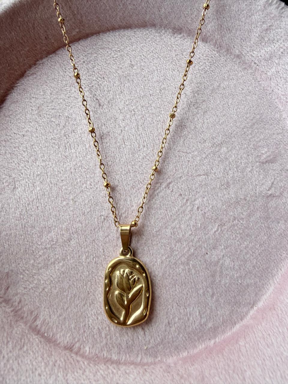 Gold plated Rose Necklace