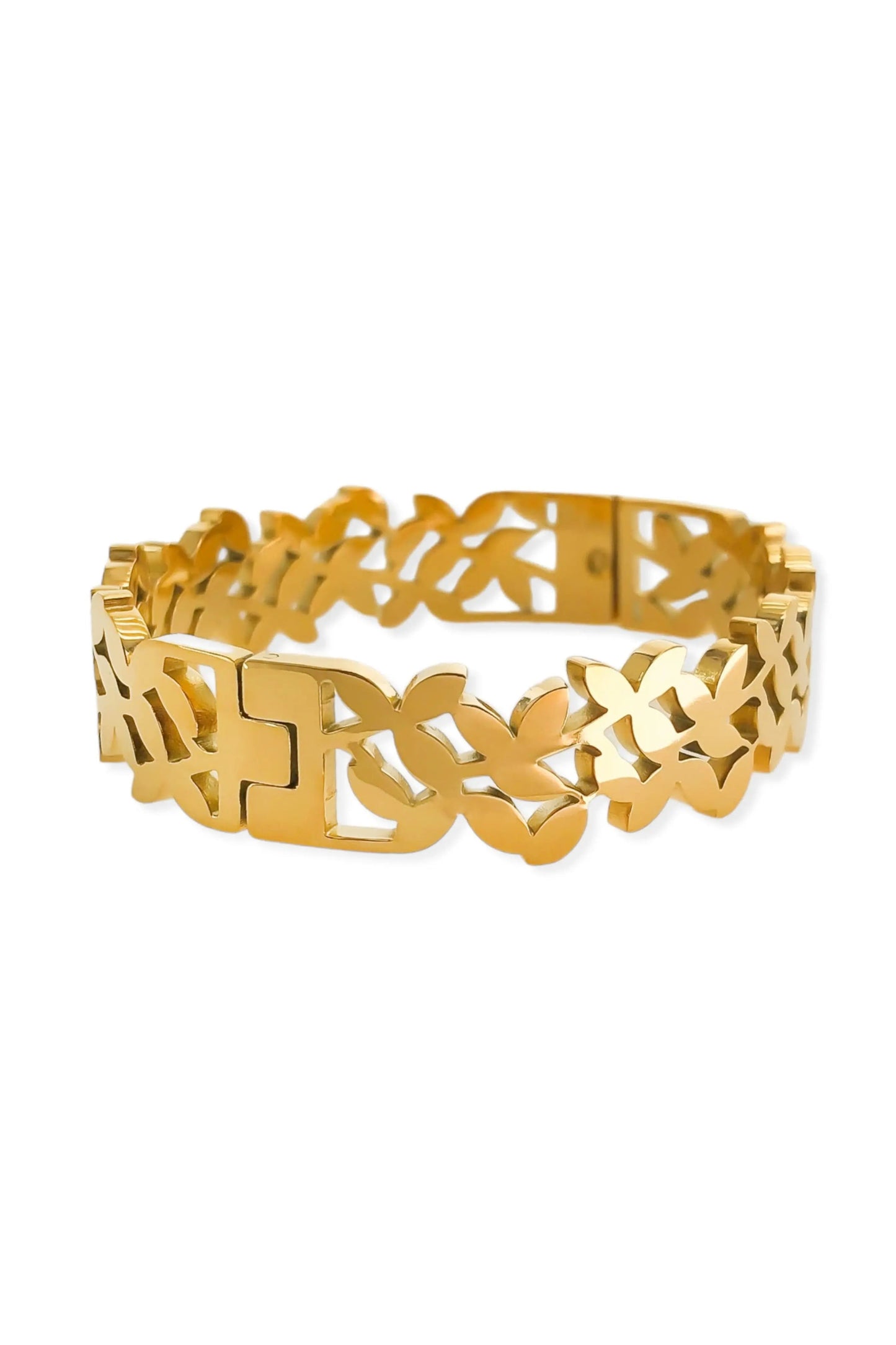 Artificial jewelleryAKaccessories