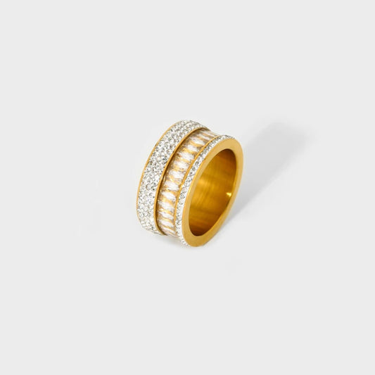 New Royal zircone luxury Ring