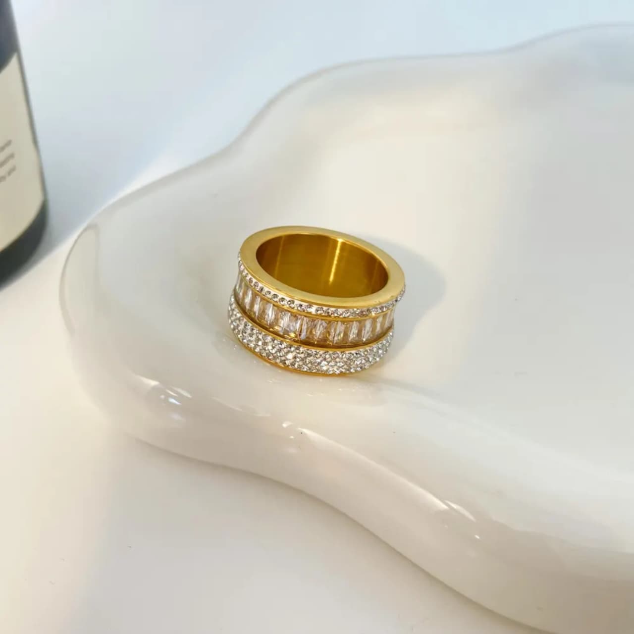 New Royal zircone luxury Ring